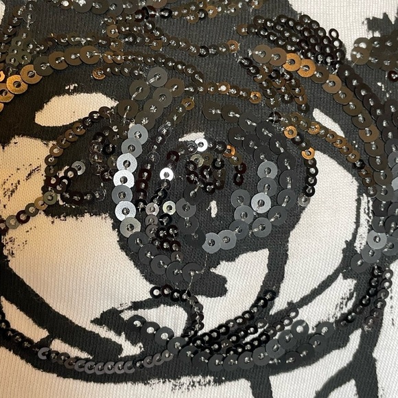 Chico’s sequin floral tee - Picture 2 of 6